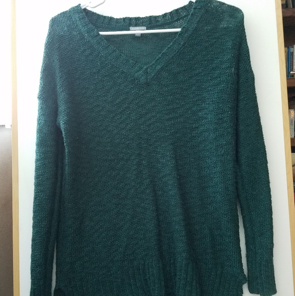 Green V-neck sweater - Picture 1 of 5